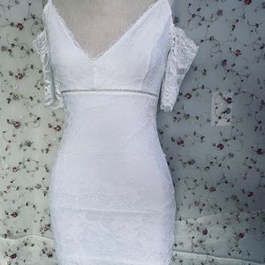 White lace bodycon dress